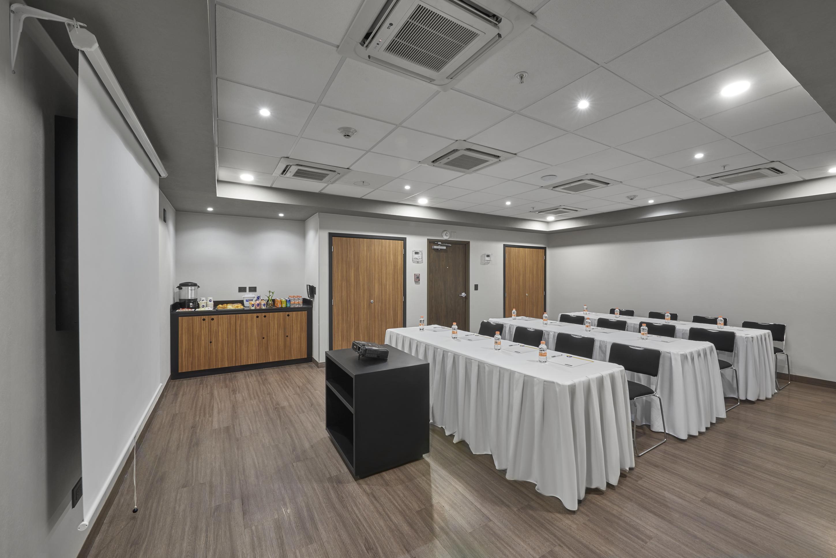 City Express Junior By Marriott Tijuana Otay Εξωτερικό φωτογραφία
