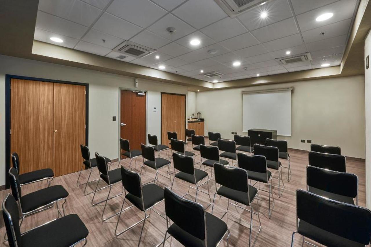 City Express Junior By Marriott Tijuana Otay Εξωτερικό φωτογραφία