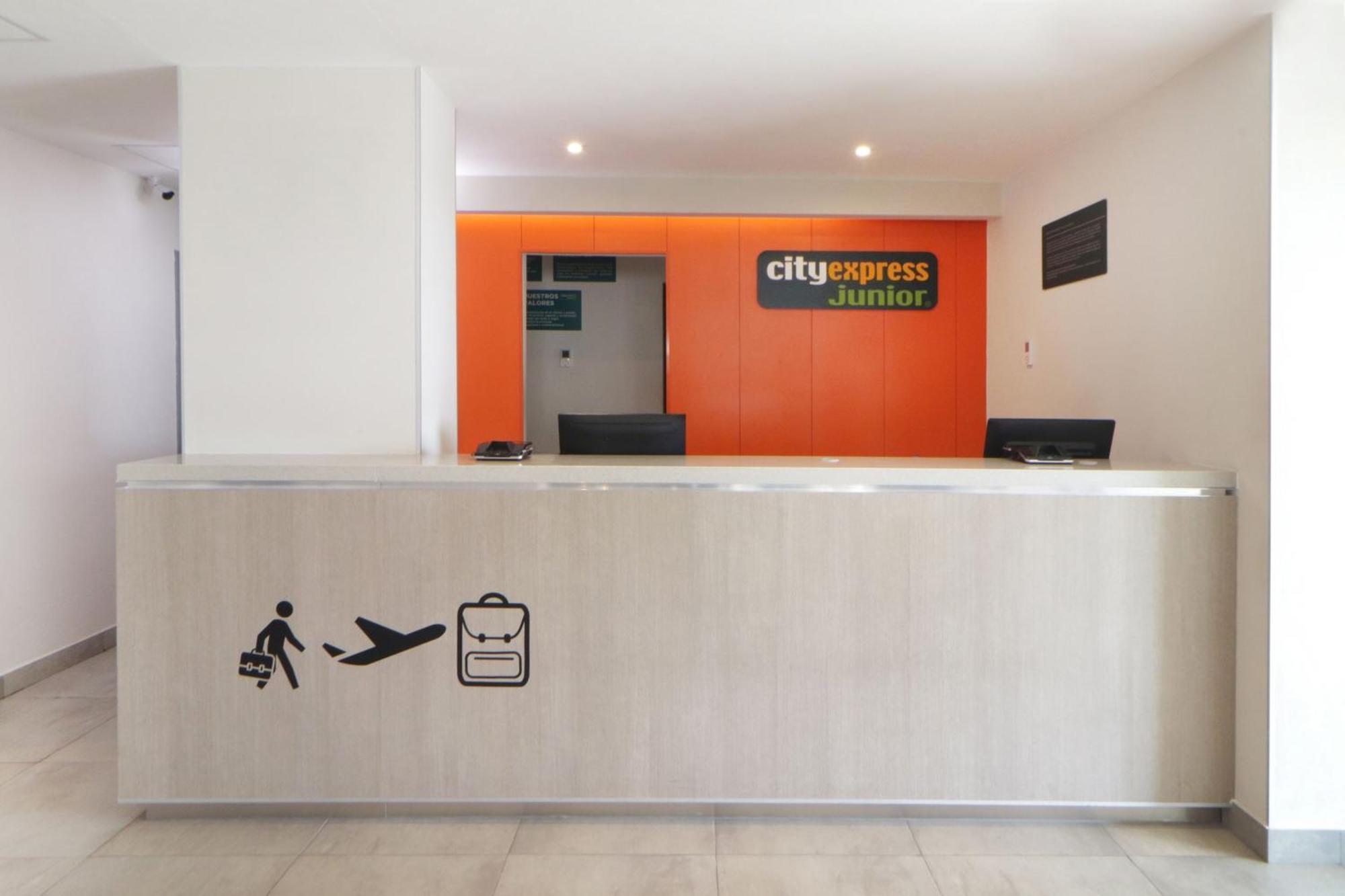 City Express Junior By Marriott Tijuana Otay Εξωτερικό φωτογραφία
